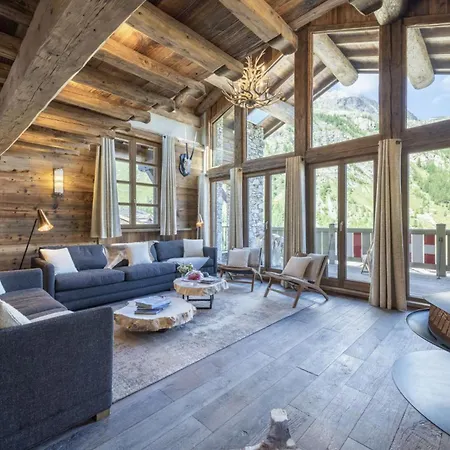 Σαλέ Alpine Serenity: Chalet Retreat