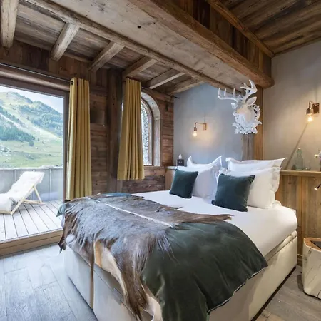 Alpine Serenity: Chalet Retreat